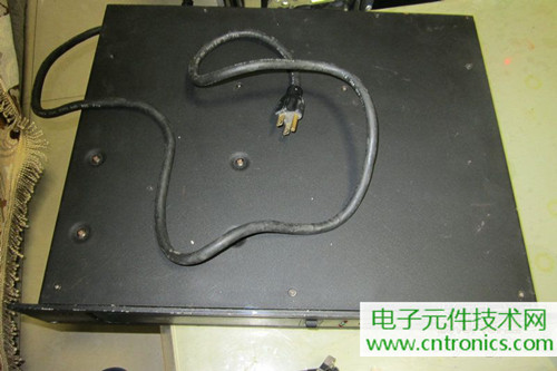 用料很給力！專業后級功放美國高峰FA1201拆解