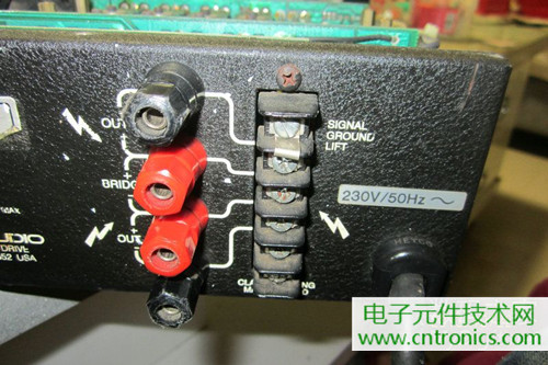 用料很給力！專業后級功放美國高峰FA1201拆解