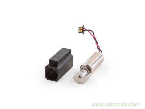 牛人強拆！新HTC One(M8)真機精密做工難修理