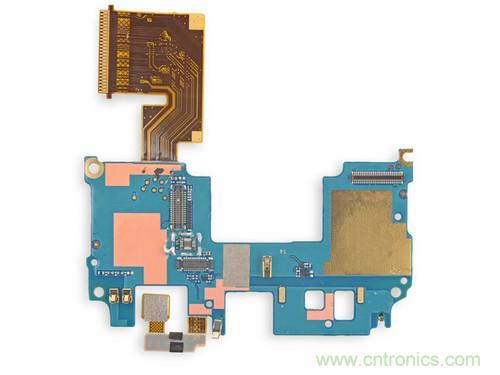 牛人強拆！新HTC One(M8)真機精密做工難修理