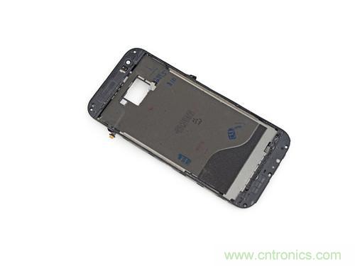牛人強拆！新HTC One(M8)真機精密做工難修理