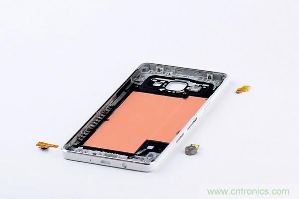 拆解狂魔荼毒新機(jī)三星金屬Galaxy A5，看槽點(diǎn)在何方？