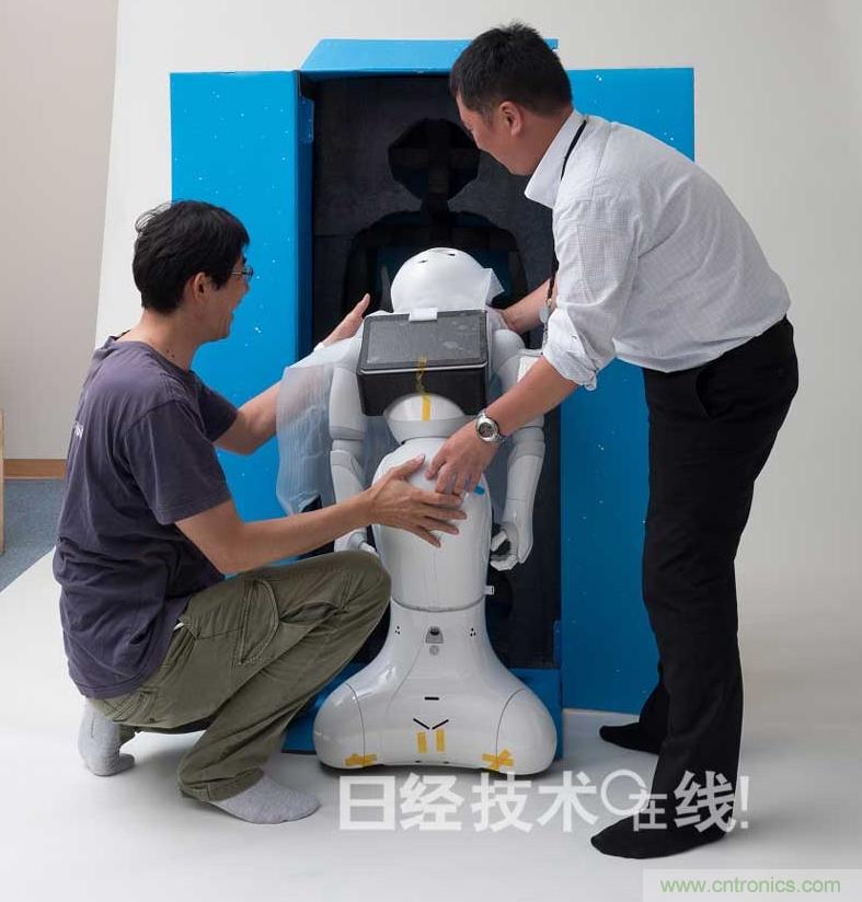 拆解筆記本不過癮，那就來拆拆日本情感機器人吧！