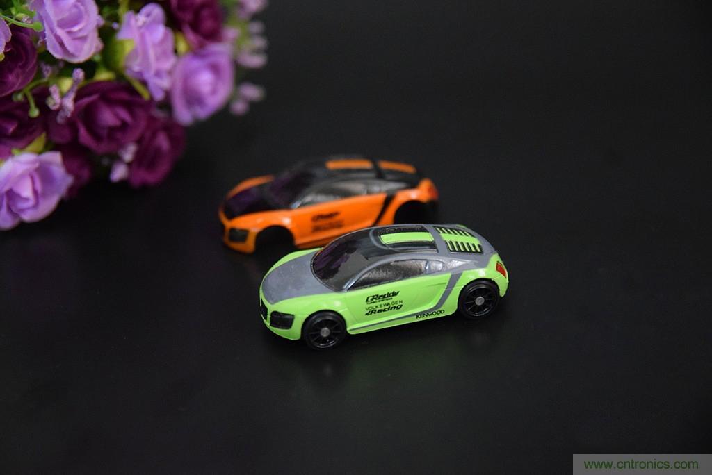 虛擬與現(xiàn)實相結合的飛車游戲，讓你體驗速度與激情的碰撞！