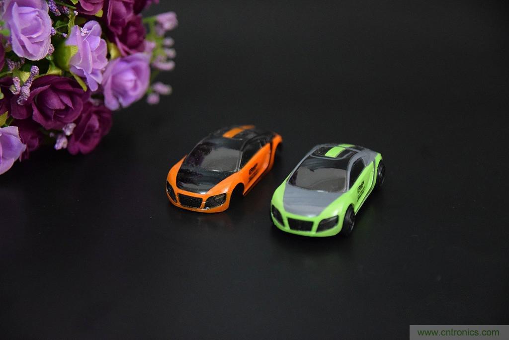 虛擬與現(xiàn)實相結合的飛車游戲，讓你體驗速度與激情的碰撞！