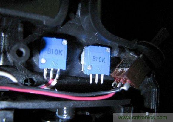 無人機 DIY 制作全過程，酷得不要不要的！