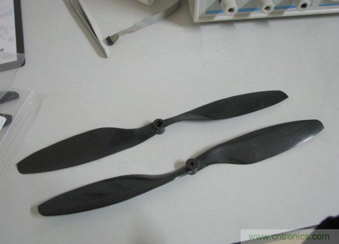 無人機 DIY 制作全過程，酷得不要不要的！