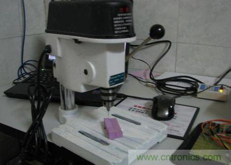 無人機 DIY 制作全過程，酷得不要不要的！