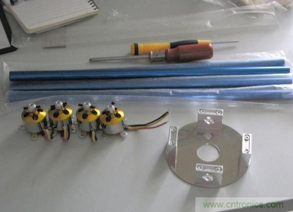 無人機 DIY 制作全過程，酷得不要不要的！